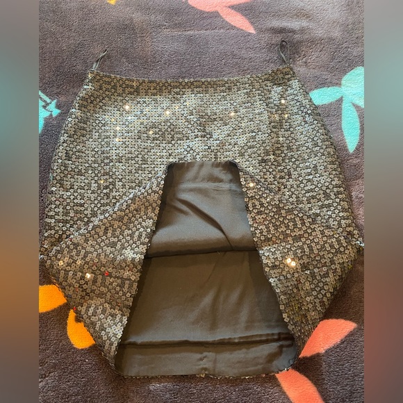 Chanel 2002 Fall sequin black mini skirt size XL pristine condition!!! - Picture 11 of 11